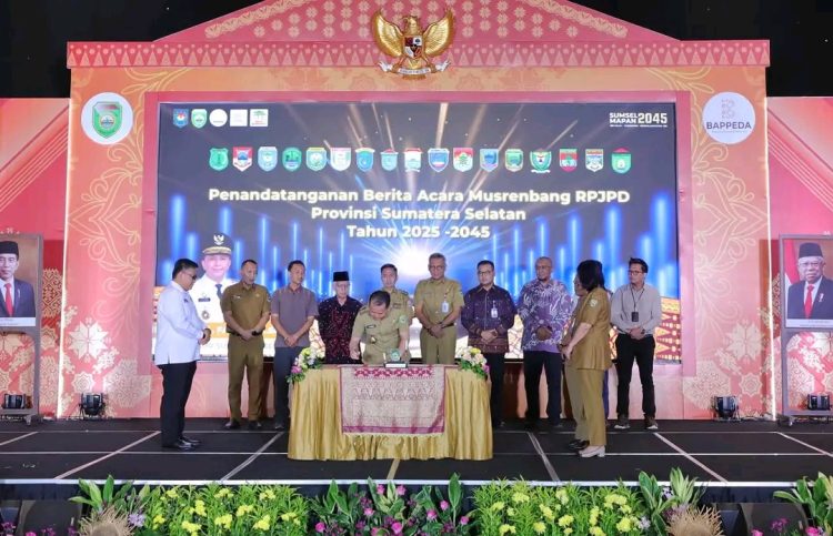 Menghadiri Musyawarah Perencanaan Pembangunan (Musrenbang) Rencana Pembangunan Jangka Panjang Daerah (RPJPD) Provinsi Sumsel Tahun 2025-2045.