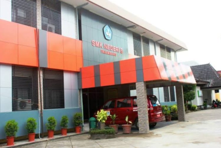 Rp.3,5 Miliar Lebih Dana BOS Regular Diterima SMKN 06 Palembang, Diduga Kepsek Buat Laporan Rekayasa Alias Manipulasi ke Kementrian Terkait, Berpotensi Rugikan Keuangan Negara