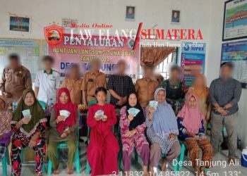 Diduga kades desa tanjung ali melakukan pungli pembuatan Sertipikat dan diduga memalsukan data Saat menerima perangkat desa