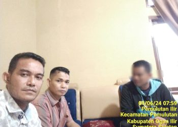 Diduga Salah Informasi dan di tungangi oleh sekelompok orang yang tidak bertanggung jawab oknum kades teluk kecapi di fitnah berselingkuh dengan seorang janda