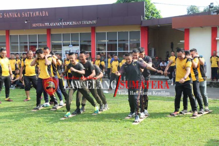 POLRES MUARA ENIM GELAR OLAHRAGA BERSAMA DALAM RANGKA HARI BHAYANGKARA KE-78