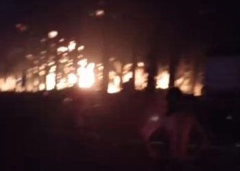 Kebakaran terjadi lagi di Wilayah hukum polsek Keluang Sebuah Sumur bor meledak Dekat PT hindoli APH Harus bertindak Tegas