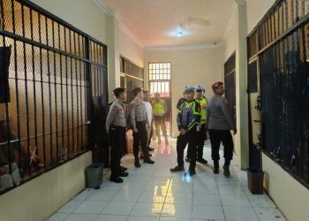 POLRES MURATARA LAKUKAN PENGECEKAN RUTIN TAHANAN, PASTIKAN KESEHATAN DAN KEAMANAN TERJAGA