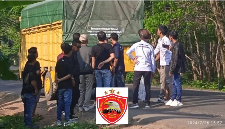Mobil Angkutan Minyak Masak Ilegal Driling Diberhentikan oleh DPD LAN Musi Banyuasin.