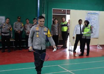 KAPOLRES CUP 3: MEMPERERAT PERSATUAN DAN SEMANGAT MELALUI TURNAMEN BADMINTON DALAM RANGKA HARI BHAYANGKARA KE-78