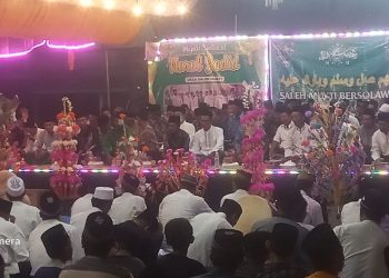 Kumandang Sholawat Peringati Maulid Nabi Muhammad SAW Di Masjid Baiturrohman Saleh Mukti