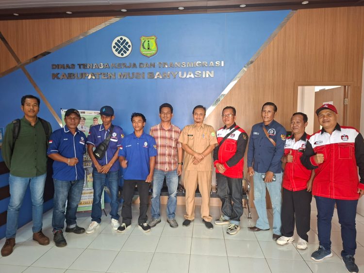 Pekerja PT.PWS/KLK .Akan Melakukan Mogok Kerja Akibat Gagal nya Mediasi di Disnaker trans Muba Prihal Pemberian Bonus Kurang adil