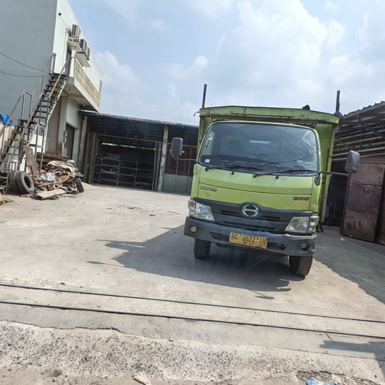 Diduga Seorang Pengusaha Agen Alat Kontruksi dan Bahan bangunan di Palembang Mengunakan Data Palsu Untuk Mengindari Pajak,.PPN
